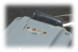 �f�[�^�ʐM�[�q