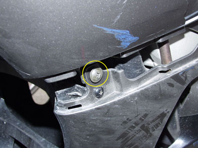 �A���_�[�J�E���艺���{���g