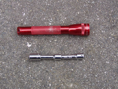 �����H��ƃ{�b�N�X�����`��g�ݍ��킹������