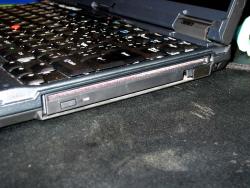 UB2k�Ɏ��t����ꂽUJ-815A